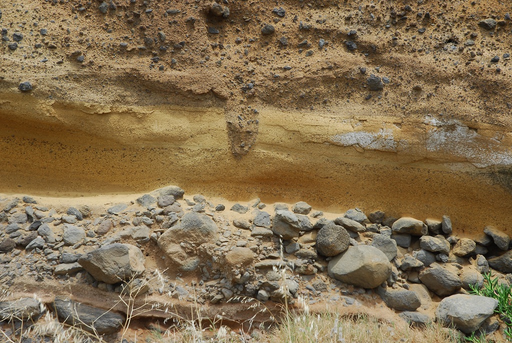 Foz da Ribeira do Natal - depósitos sedimentares  © Brum da Silveira