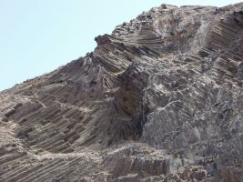 Pico de Ana Ferreira -  pormenor das disjunções prismáticas ©Virgílio Gomes